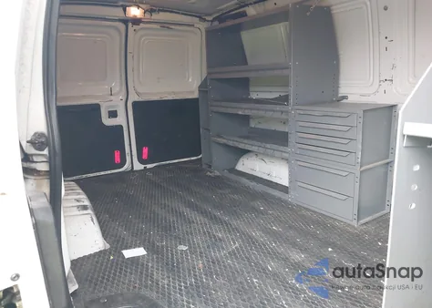 2010 Ford E-150 Commercial/Recreational z USA, uszkodzony, nr VIN 1FTNE1EW8ADA66946